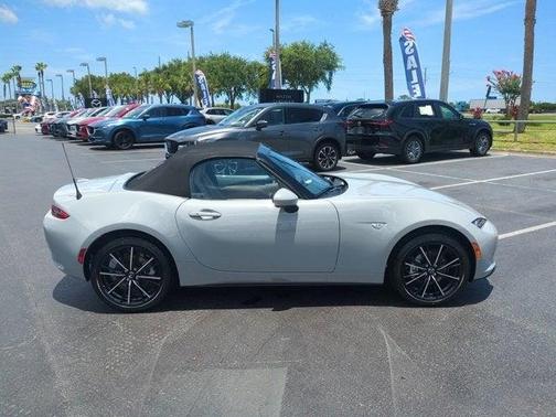 2025 Mazda MX-5 Miata Grand Touring