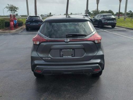 2025 Nissan Kicks Play S