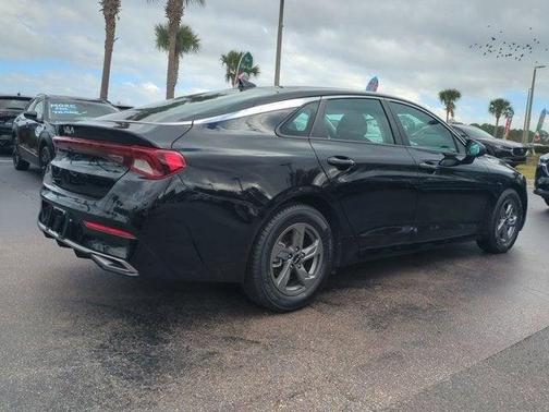 2023 Kia K5 LXS
