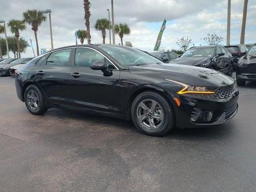 2023 Kia K5 LXS