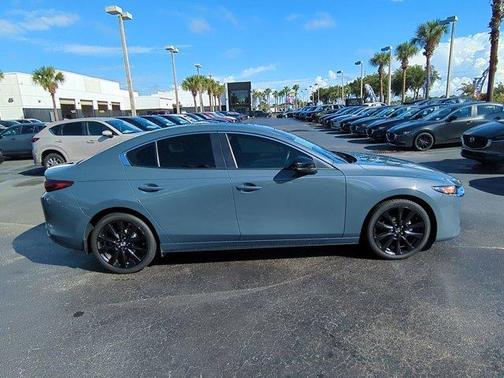 2024 Mazda Mazda3 Carbon Edition