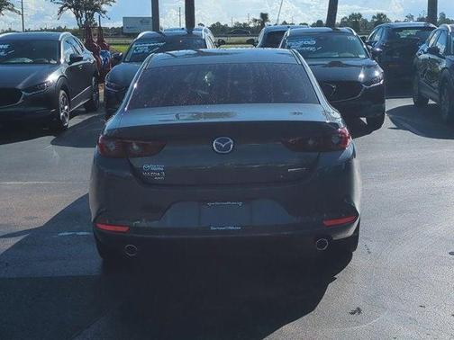 2024 Mazda Mazda3 Carbon Edition