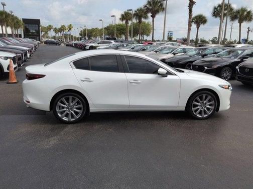 Snowflake White Pearl 2026 Mazda Mazda3 FWD w/Preferred Package