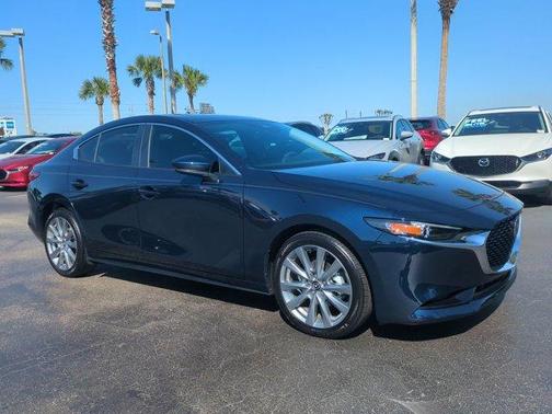 2025 Mazda Mazda3 FWD w/Preferred Package