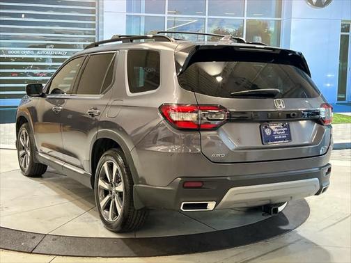 2023 Honda Pilot AWD Elite
