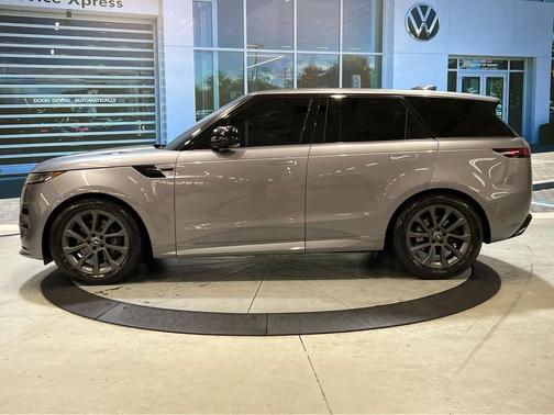 2024 Land Rover Range Rover Sport SE