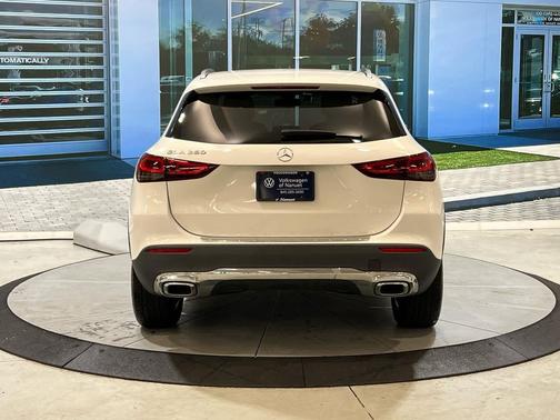 2023 Mercedes-Benz GLA 250 Base