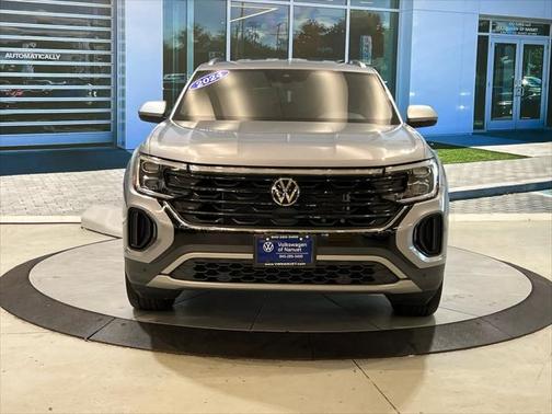 2024 Volkswagen Atlas Cross Sport 2.0T SE w/Technology 4MOTION