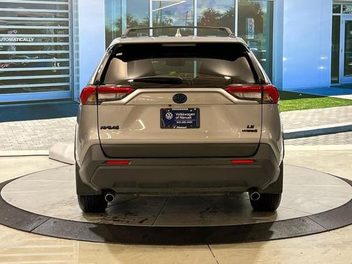 2022 Toyota RAV4 Hybrid SE