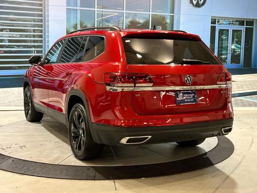 2022 Volkswagen Atlas 2.0T SE w/Technology 4MOTION