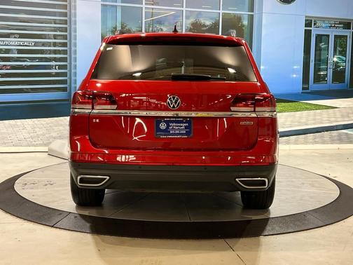 2022 Volkswagen Atlas 2.0T SE w/Technology 4MOTION