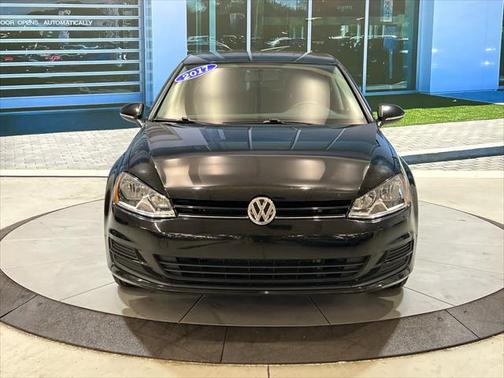 2017 Volkswagen Golf TSI S 4-Door