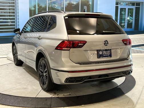 2022 Volkswagen Tiguan 2.0T SE R-Line Black 4MOTION