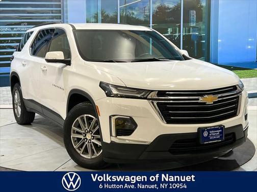 2022 Chevrolet Traverse LT Leather