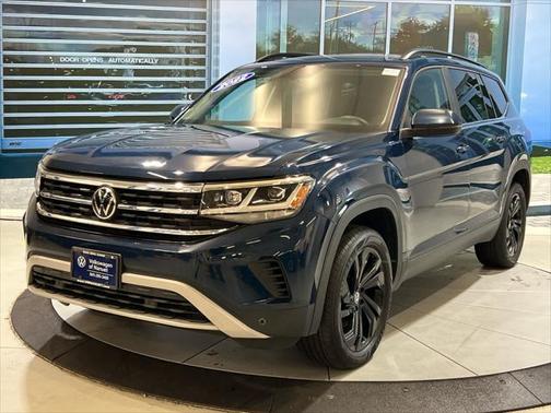 2022 Volkswagen Atlas 2.0T SE w/Technology 4MOTION