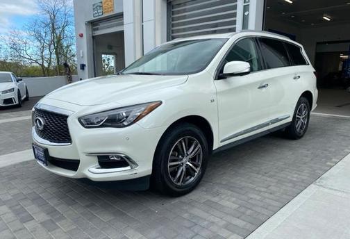 Photo 4 of 32 of 2019 INFINITI QX60 Luxe