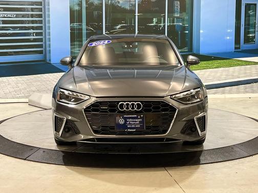 2024 Audi A4 45 S line Premium Plus