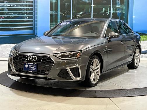 2024 Audi A4 45 S line Premium Plus
