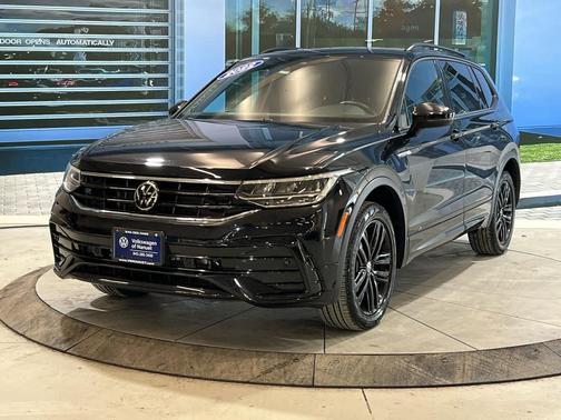 2022 Volkswagen Tiguan 2.0T SE R-Line Black 4MOTION