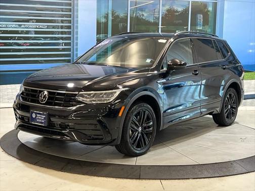 2022 Volkswagen Tiguan 2.0T SE R-Line Black 4MOTION