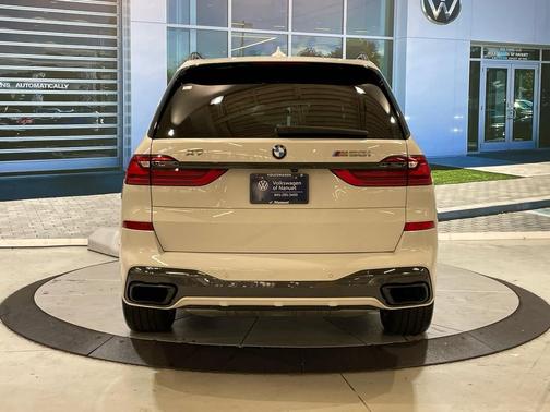 2021 BMW X7 M50i
