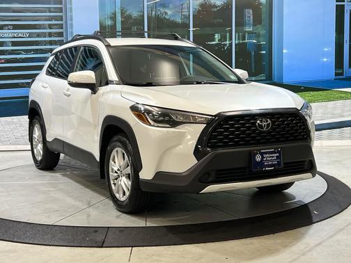 2022 Toyota Corolla Cross LE