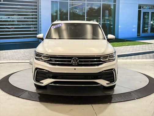 2022 Volkswagen Tiguan 2.0T SEL R-Line 4MOTION