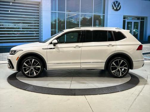 2022 Volkswagen Tiguan 2.0T SEL R-Line 4MOTION