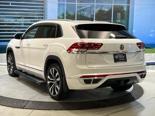 2022 Volkswagen Atlas Cross Sport 3.6L V6 SEL Premium R-Line