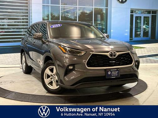 2023 Toyota Highlander LE