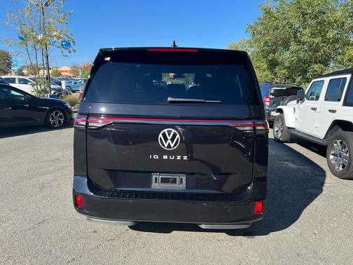2025 Volkswagen ID. Buzz Pro S