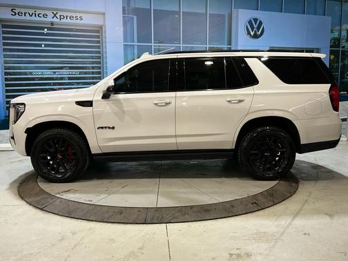 2023 GMC Yukon 4WD AT4