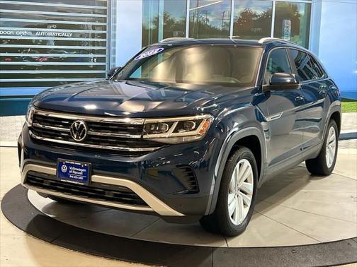 2022 Volkswagen Atlas Cross Sport 2.0T SE w/Technology 4MOTION