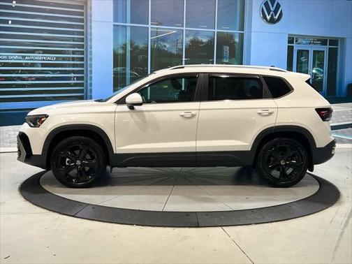 2025 Volkswagen Taos 1.5T SEL