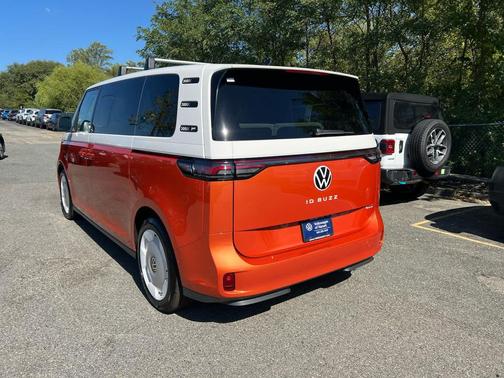 2025 Volkswagen ID. Buzz 1st Edition with 4MOTION