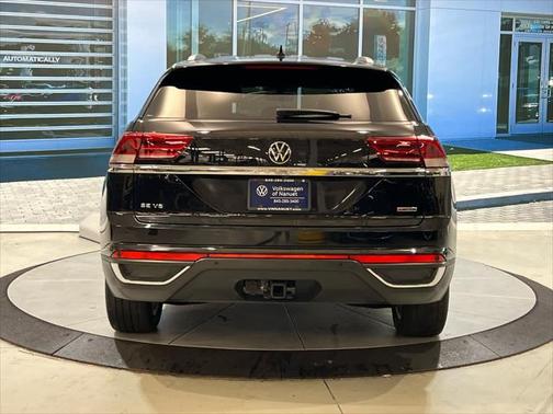 2022 Volkswagen Atlas Cross Sport 3.6L V6 SE w/Technology