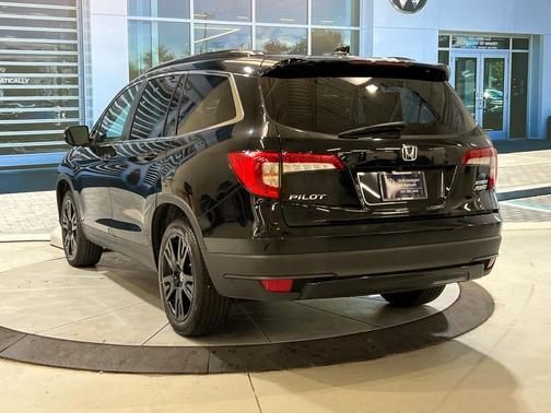 Crystal Black Pearl 2021 Honda Pilot AWD Special Edition