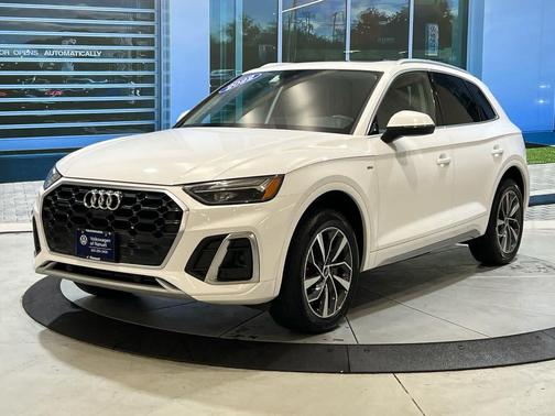2022 Audi Q5 45 S line Premium Plus