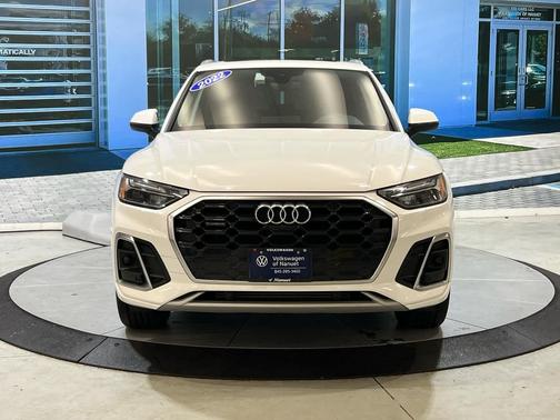 2022 Audi Q5 45 S line Premium Plus