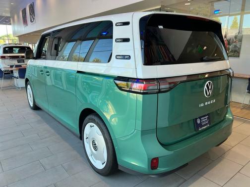 2025 Volkswagen ID. Buzz 1st Edition with 4MOTION