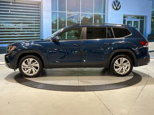 2022 Volkswagen Atlas 2.0T SE w/Technology 4MOTION