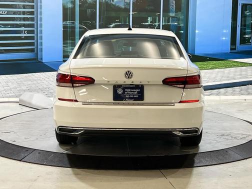 2022 Volkswagen Passat 2.0T SE