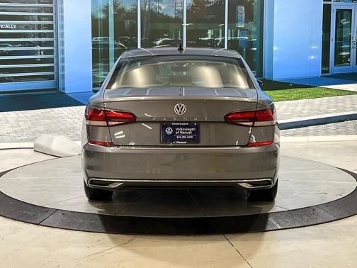 2021 Volkswagen Passat 2.0T SE