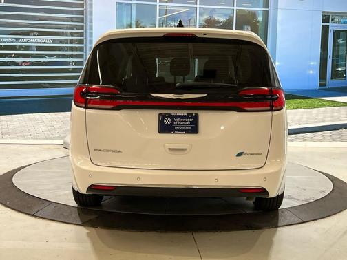 Bright White Clearcoat 2023 Chrysler Pacifica Hybrid Touring L