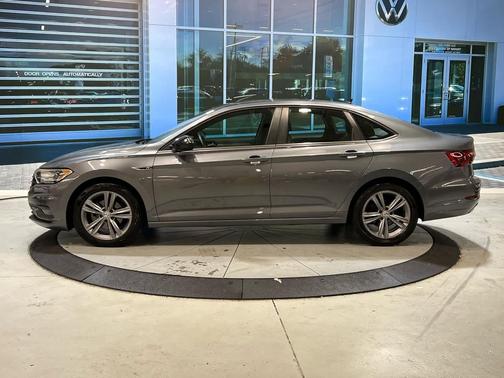 2021 Volkswagen Jetta 1.4T R-Line