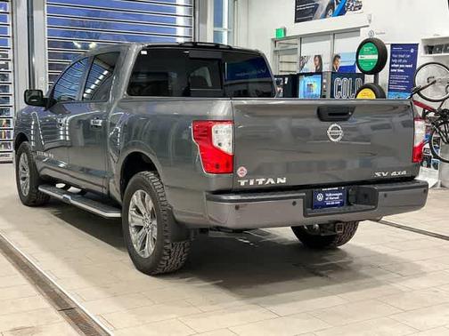 2019 Nissan Titan SV