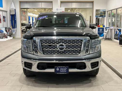 2019 Nissan Titan SV