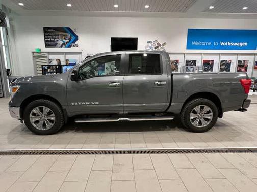 2019 Nissan Titan SV