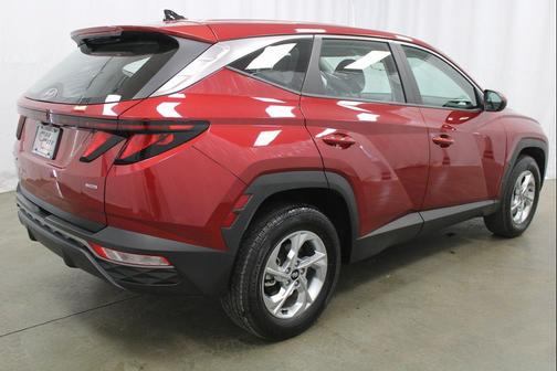 2024 Hyundai TUCSON SE