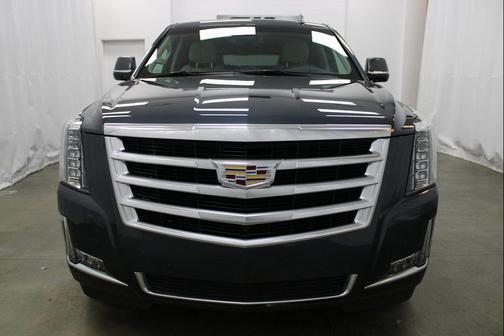 2019 Cadillac Escalade ESV Luxury